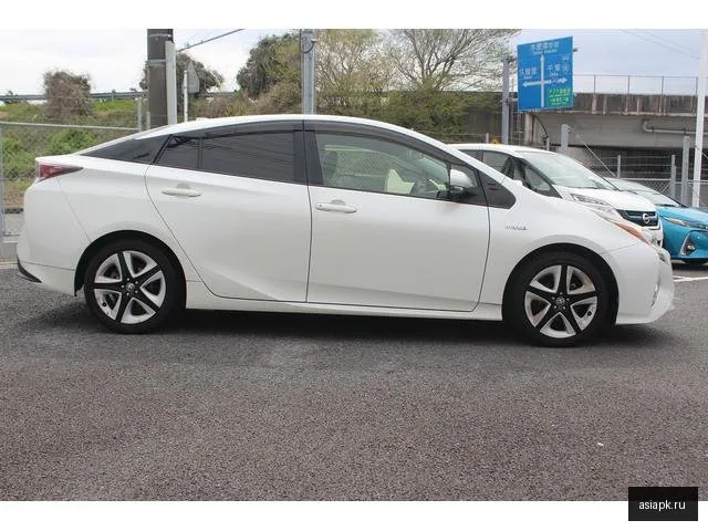 Toyota Prius 5
