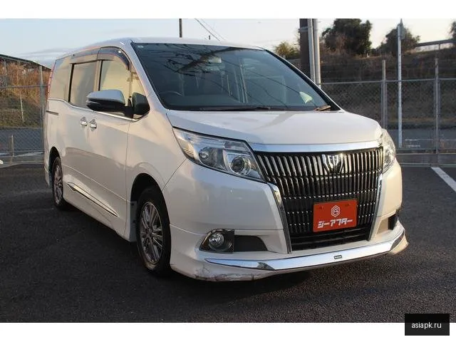 Toyota Esquire 4