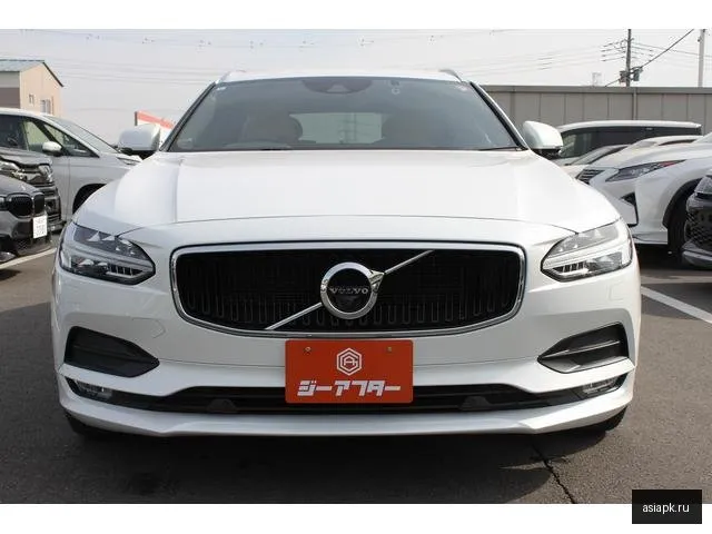 Volvo V90 5
