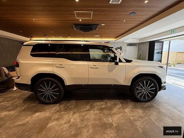 Lexus GX550 4