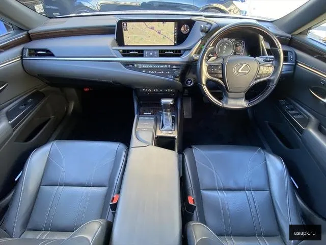 Lexus ES300h 4