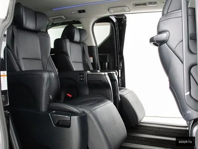 Toyota Vellfire 5