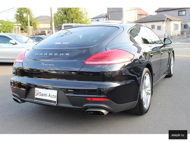 Porsche Panamera 5