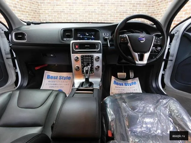 Volvo V60 6