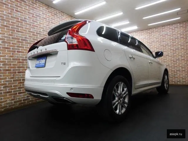 Volvo XC60 5