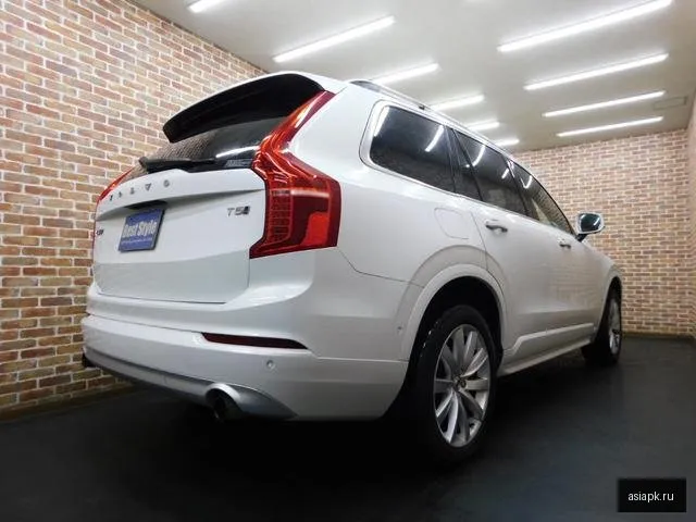 Volvo XC90 5