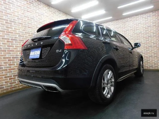 Volvo V60 5