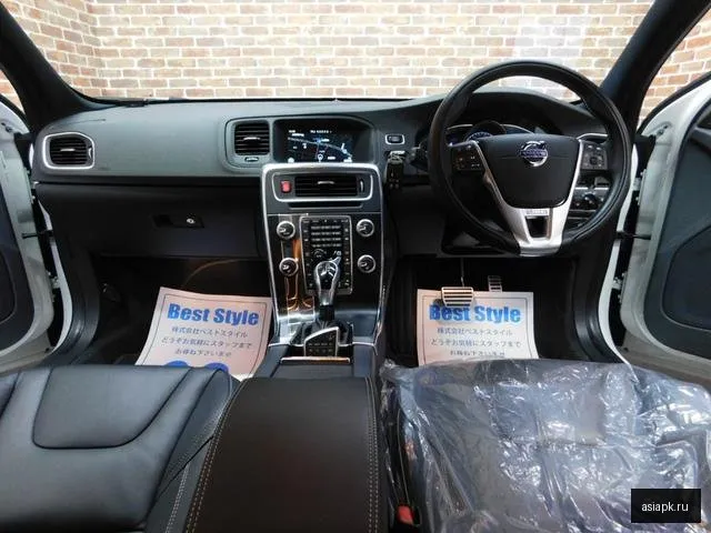 Volvo V60 6