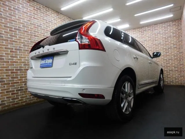 Volvo XC60 5