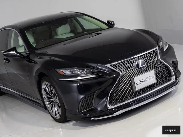 Lexus LS350 6