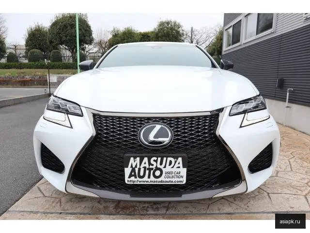 Lexus GS F 3