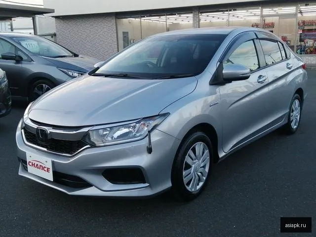 Honda Grace 4