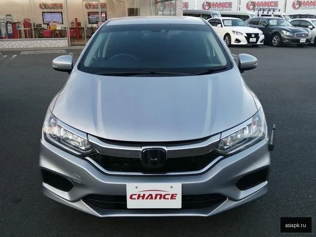 Honda Grace 5