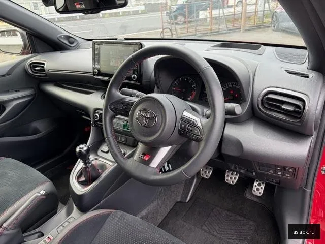 Toyota GR Yaris 4