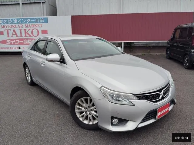 Toyota Mark X 4