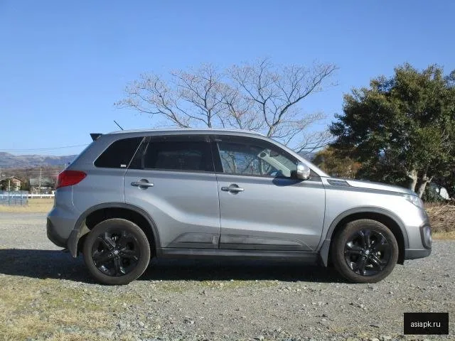 Suzuki Escudo 6