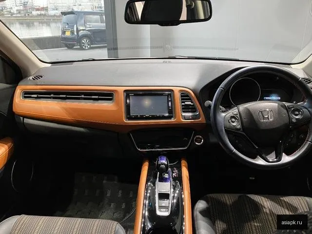 Honda Vezel 6