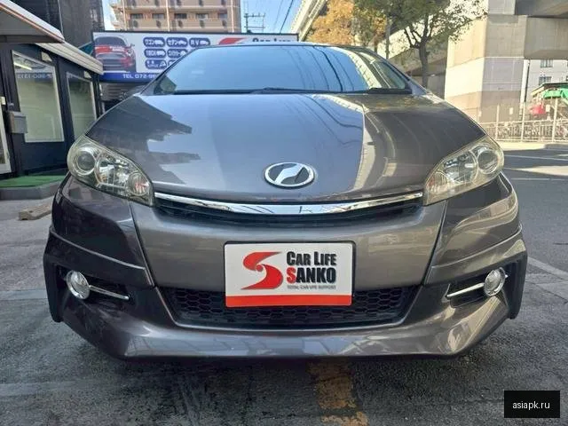 Toyota Wish 3