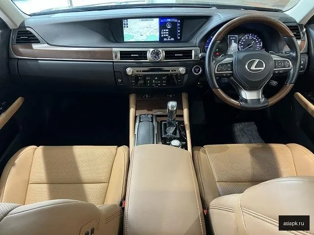 Lexus GS300h 3