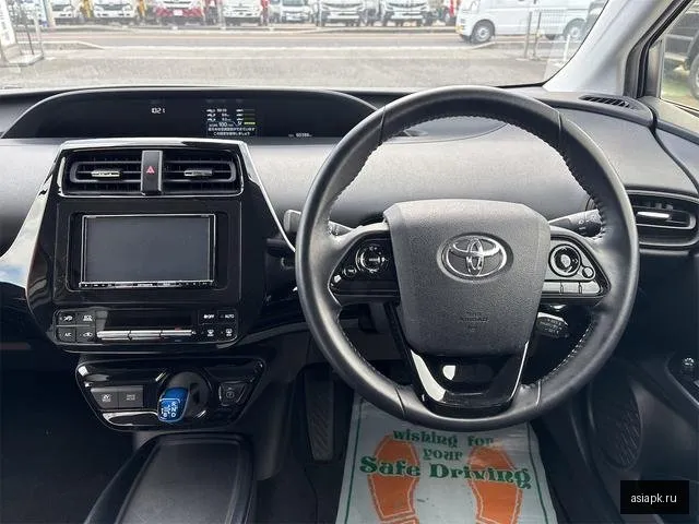 Toyota Prius 6