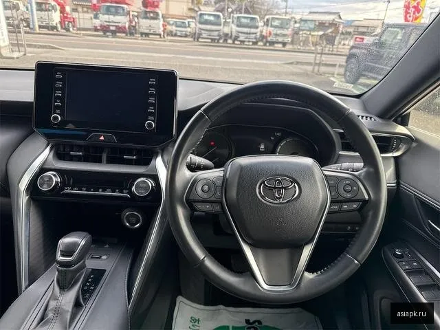 Toyota Harrier 6