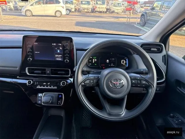 Toyota Aqua 6