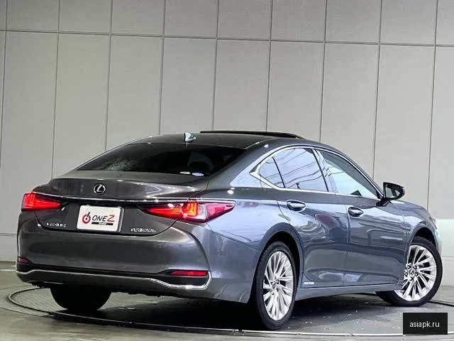 Lexus ES300h 4
