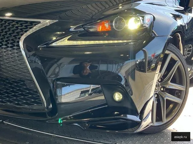 Lexus IS250 5