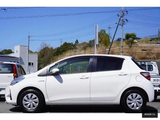 Toyota Vitz 6