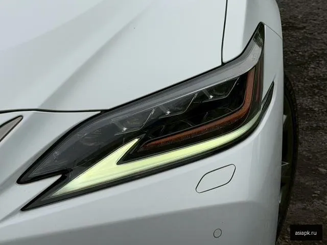 Lexus ES300h 5