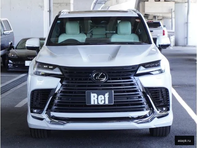 Lexus LX600 3
