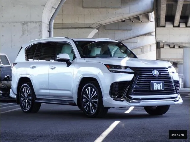 Lexus LX600 4
