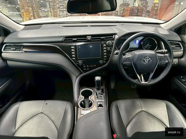 Toyota Camry 6