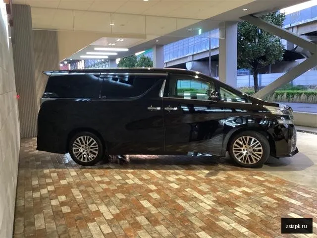 Toyota Vellfire 5