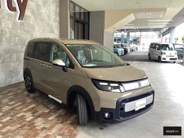 Honda Freed 4
