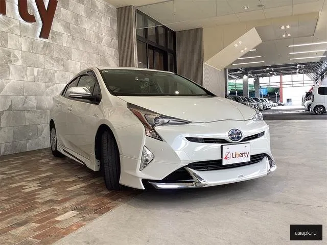 Toyota Prius 4