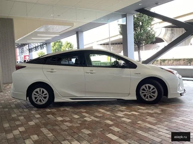 Toyota Prius 5