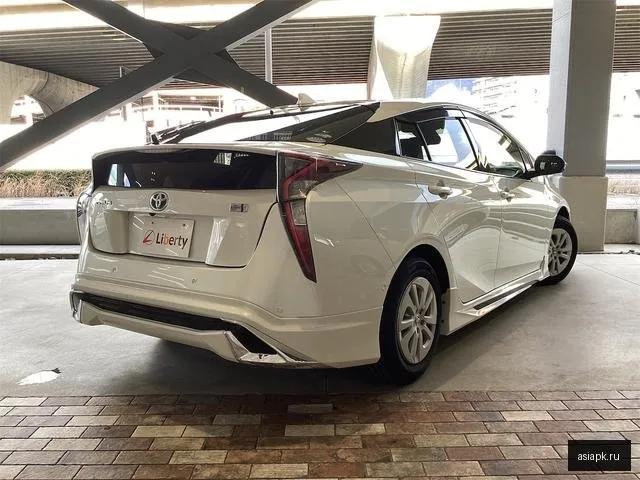 Toyota Prius 6