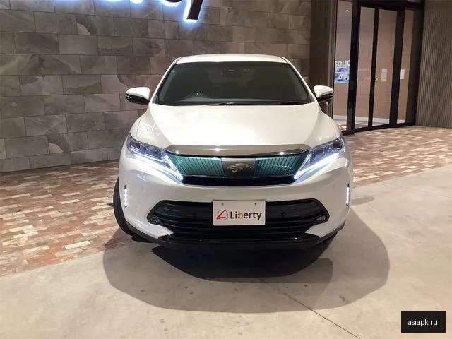 Toyota Harrier 3