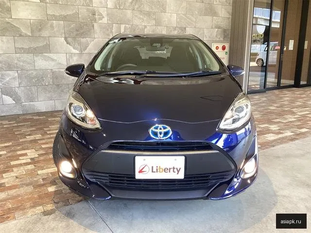 Toyota Aqua 3