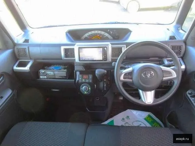 Toyota Pixis Mega 4