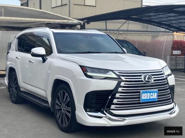 Lexus LX600 6