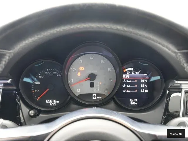 Porsche Macan 6