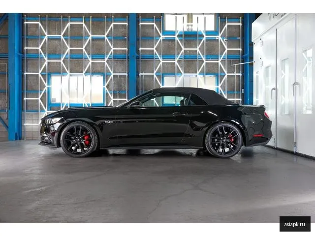 Ford Mustang 6