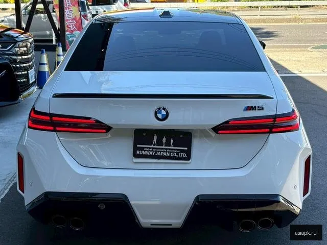 BMW M5 5