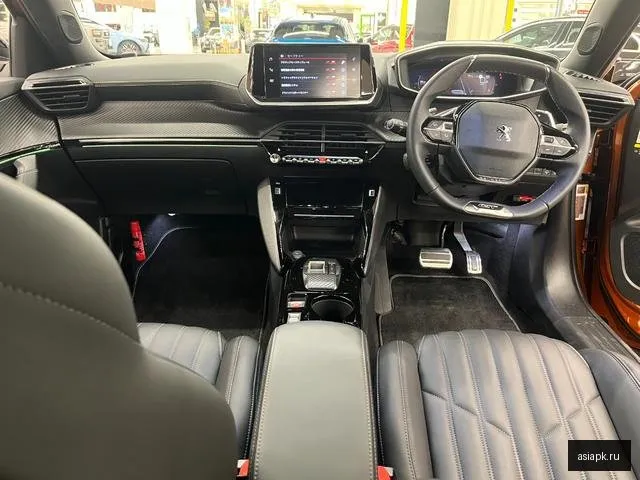 Peugeot 2008 4