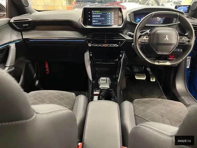 Peugeot-E-2008 E-2008 4