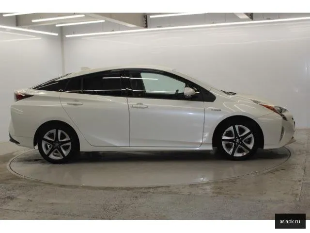 Toyota Prius 6