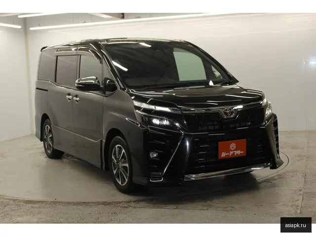 Toyota Voxy 5
