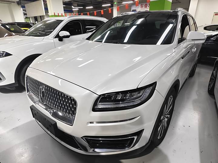 Navigator (imported) 2019 model 2.7T four-wheel drive version Guo V